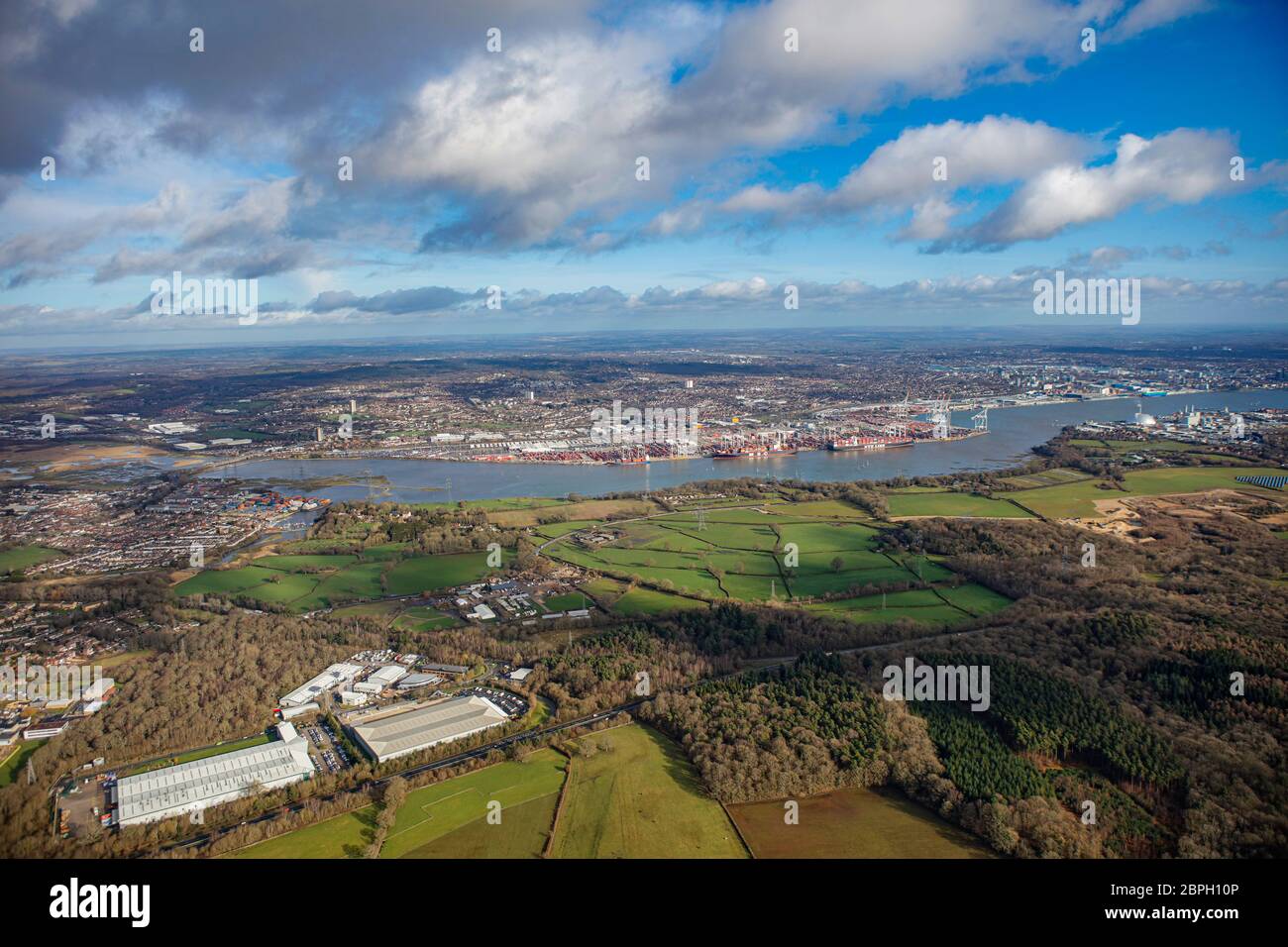 Vue aérienne du port de Southampton Banque D'Images