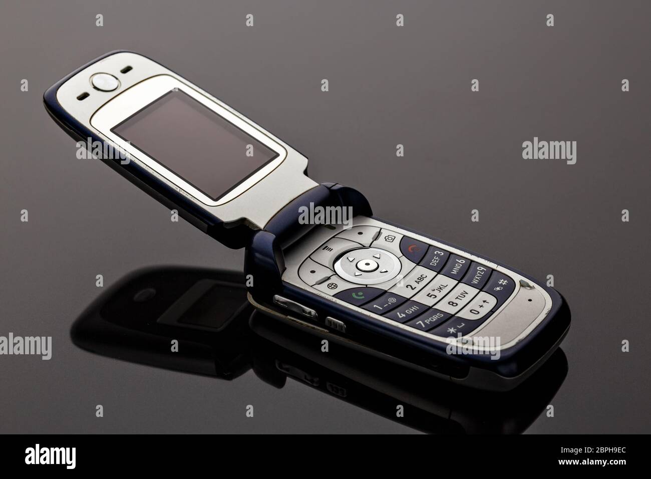 Vieux téléphones mobiles Banque d'image et photos - Alamy