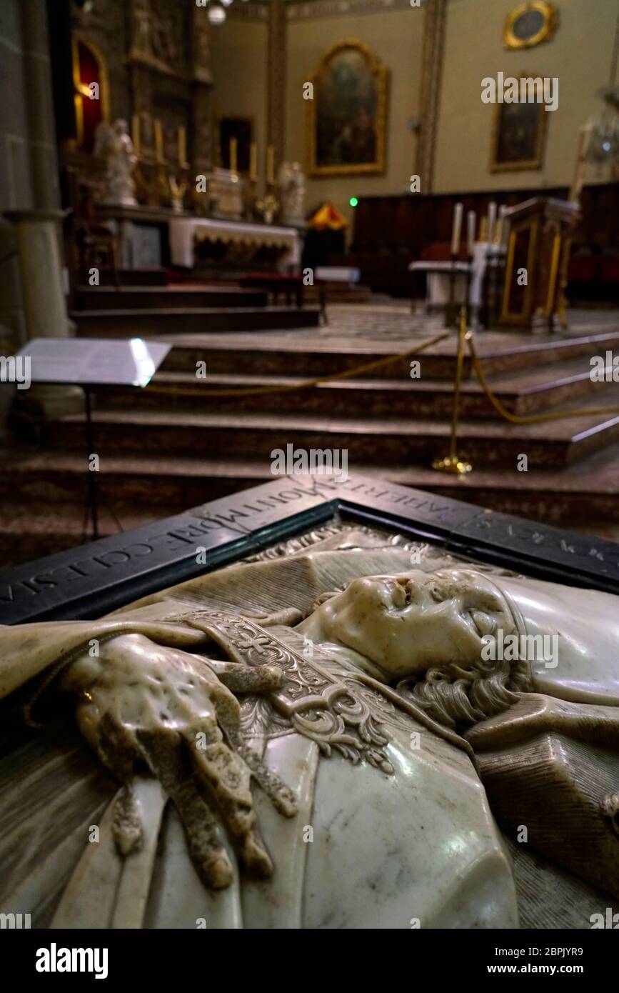 La tombe de l'évêque Louis Habert de Montmort à l'intérieur de la cathédrale de Perpignan.Perpignan.Pyrénées-Orientales.Occitanie.France Banque D'Images