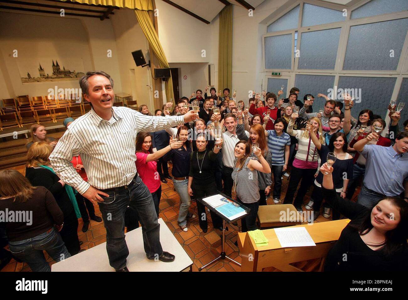 Unheilig - Kölner Jugendchor St.Stephan - Chorleiter Michael Kokott und der Kölner Jugendchor St.Stephan Banque D'Images
