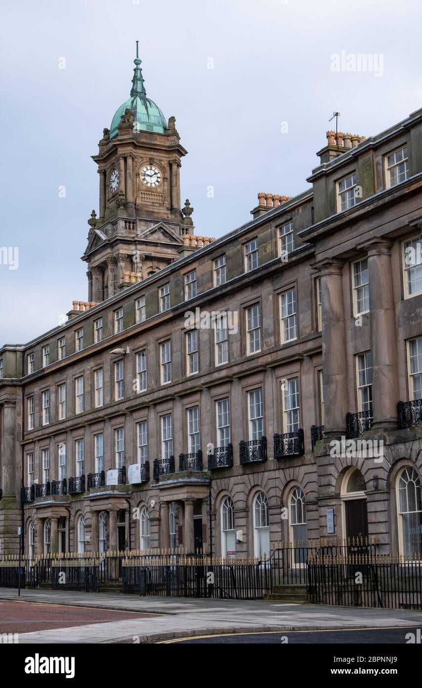 La tour de l'hôtel de ville de Birkenhead et d'autres bâtiments classés Grade II inBirkenhead Wirral janvier 2020 Banque D'Images