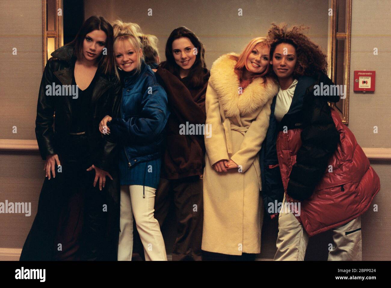 Spice Girls - Die fünfköpfige britische Pop-Girlgroup 'Spice Girls' Melanie ?Mel B? Brown, Emma Bunton, Geraldine ?Geri ? Horner, geb. Halliwell, Melanie ?Mel C ? Chisholm, Victoria Beckham, geb. Adams Banque D'Images