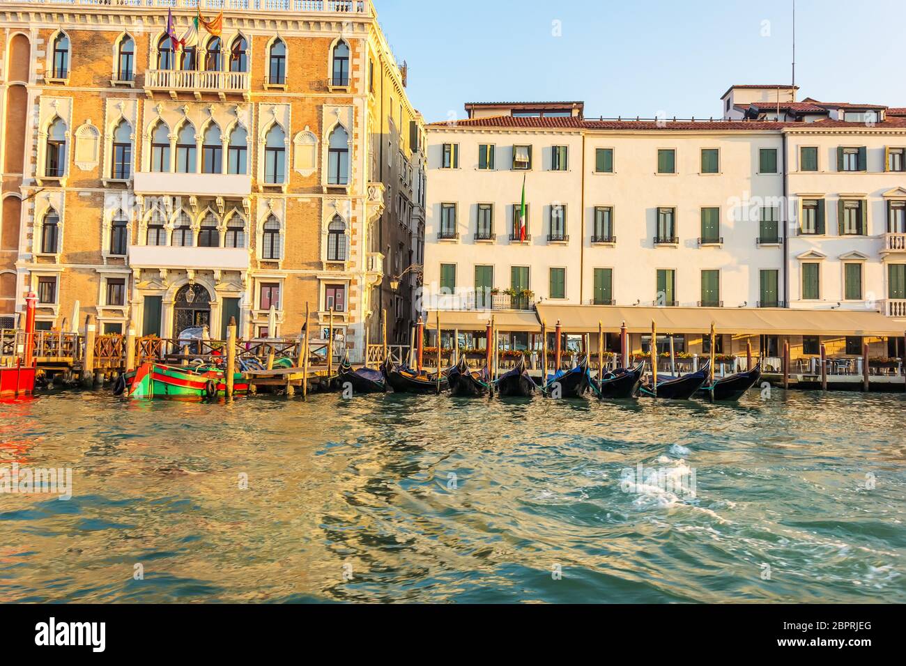 Ca' Giustinian Palais de Venise dans le Grand Canal. Banque D'Images