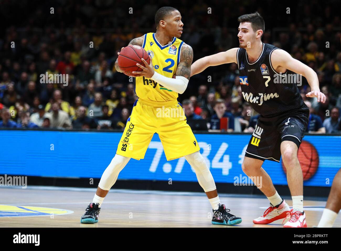 Braunschweig, Allemagne, 27 décembre 2019: Jairus Lyles de Lowen Braunschweig en action pendant le match de basketball BBL Bundesliga Banque D'Images