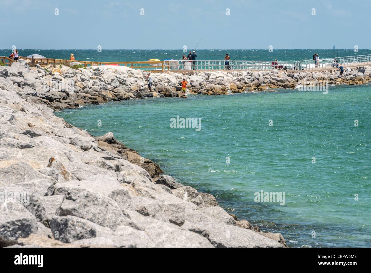 Jetée Ponce de Leon Inlet à Ponce Inlet, en Floride, entre Daytona Beach et New Smyrna Beach. (ÉTATS-UNIS) Banque D'Images