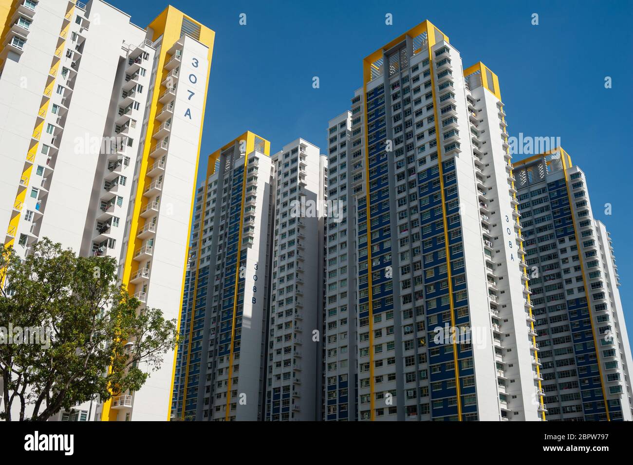 09.05.2020, Singapour, République de Singapour, Asie - vue de nouveaux immeubles d'habitation publics HDB (Housing and Development Board). Banque D'Images