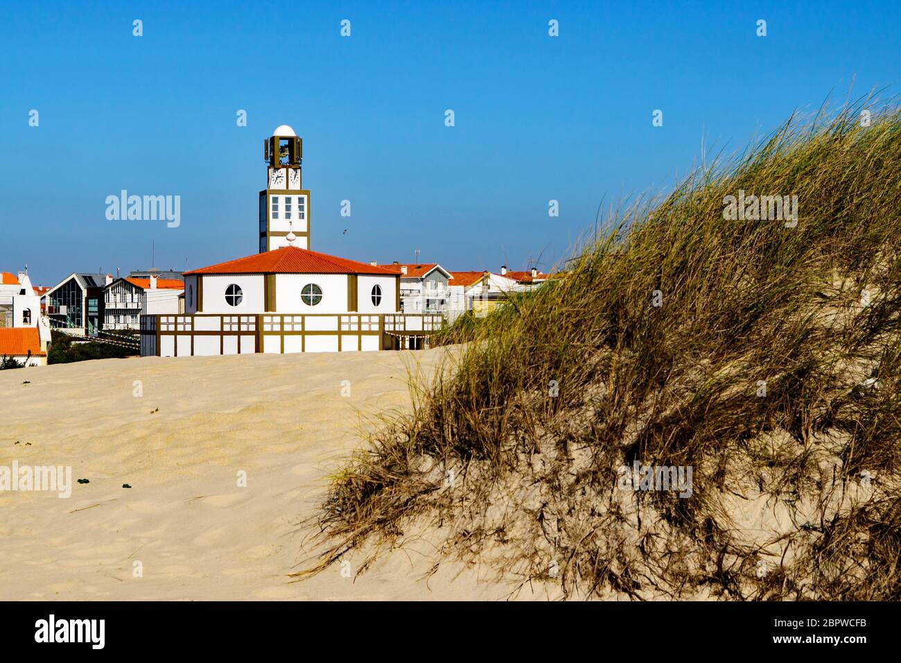 Notre Dame de la Santé à la plage de Costa Nova, Portugal Banque D'Images
