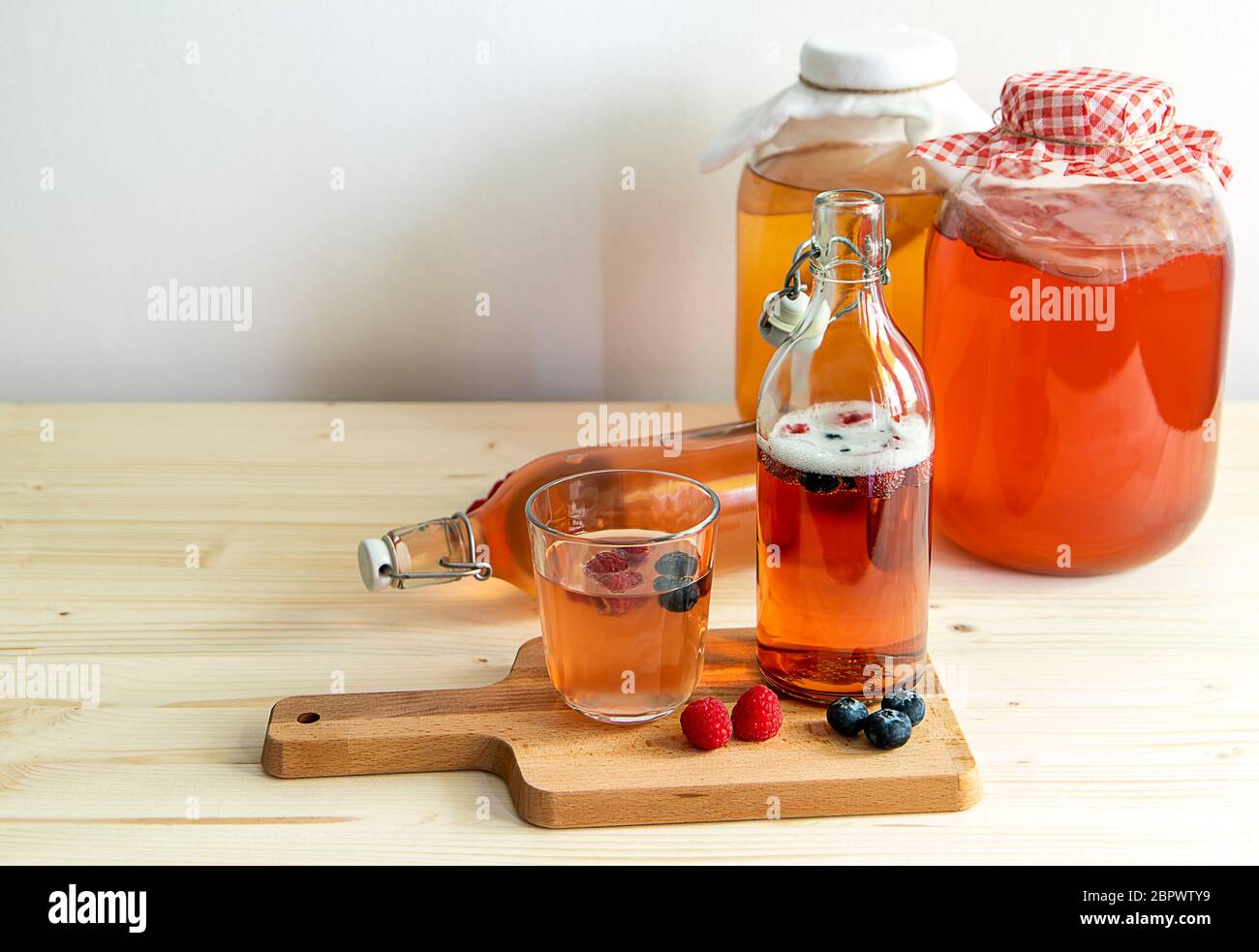 Thé kombucha fermenté fait maison Banque D'Images