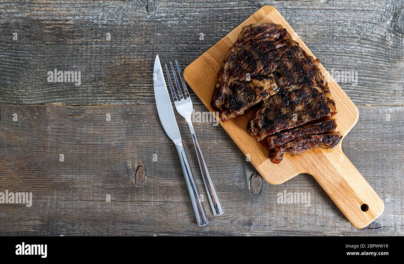 Steak de bœuf noir Angus grillé aux yeux Banque D'Images