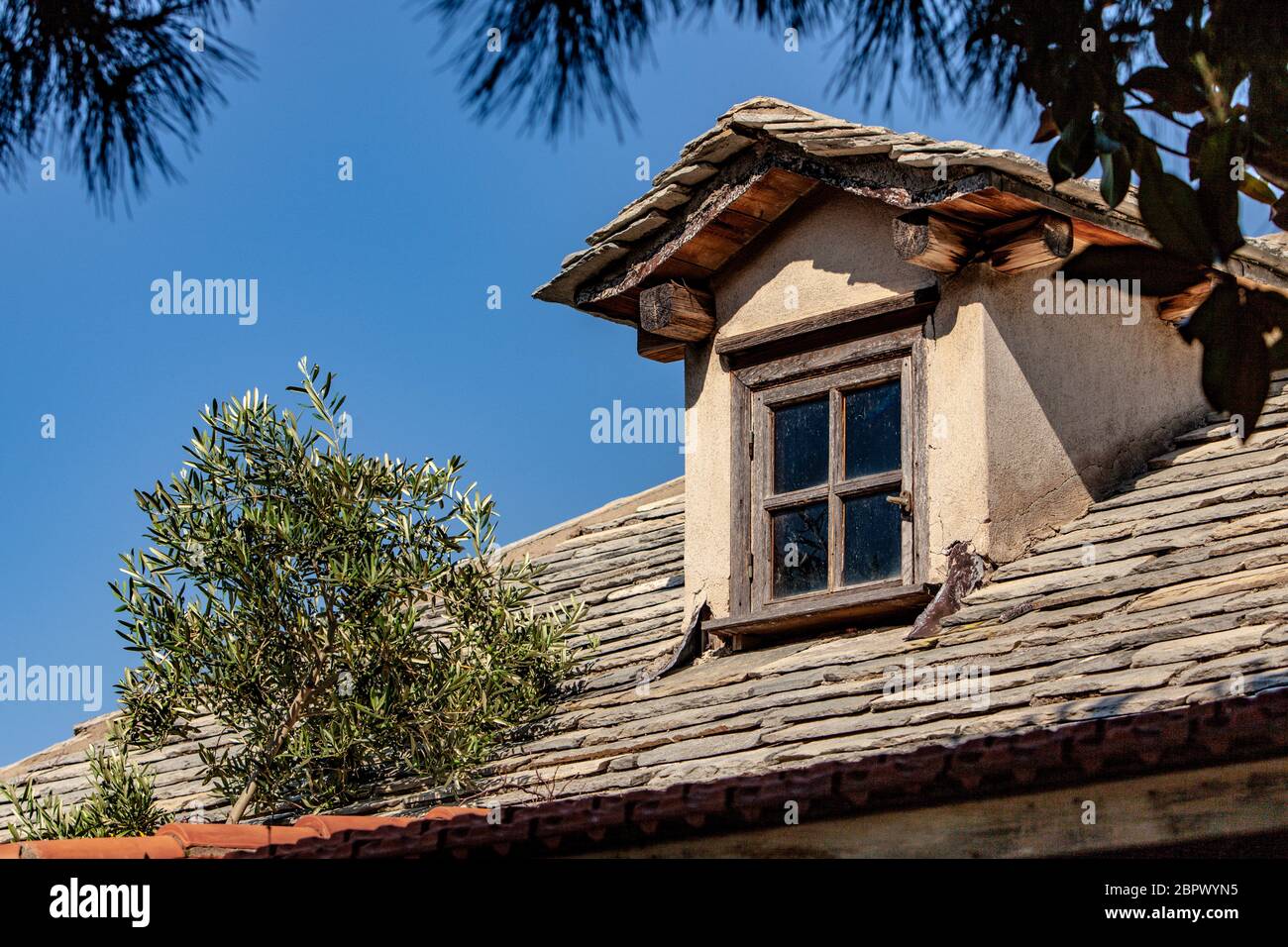 Fenêtre sur le toit du monastère du Mont Athos Banque D'Images