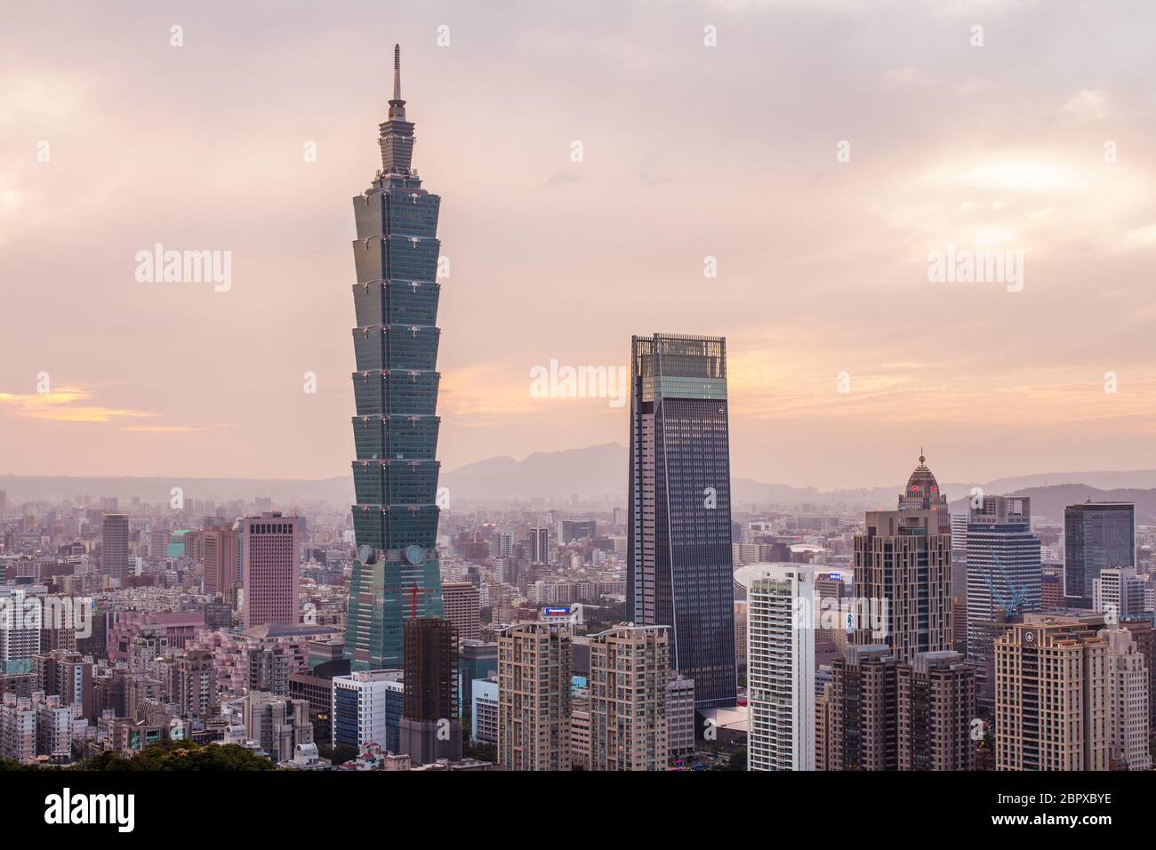 Taipei City, Taiwan, 27 mai 2018 :- Taipei City au coucher du soleil Banque D'Images