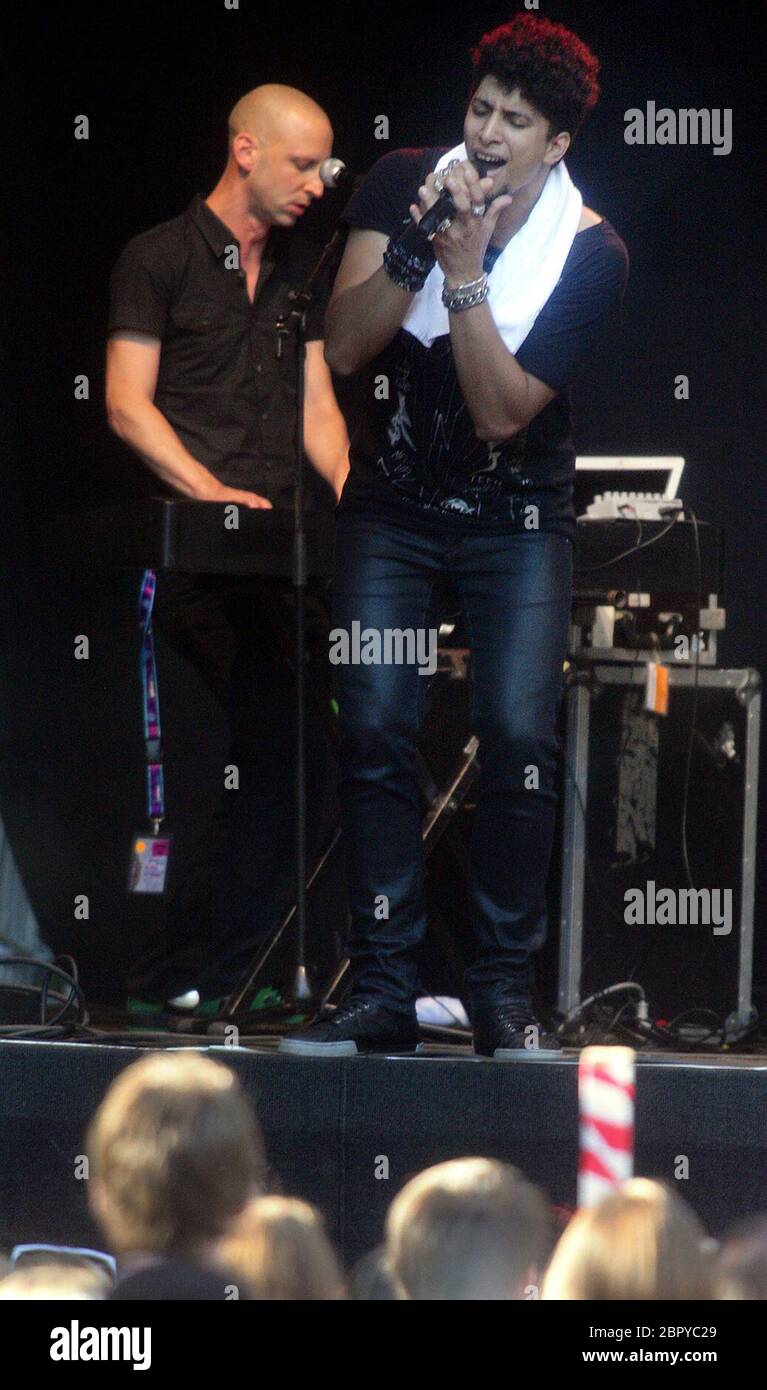 Fête de la ville de la gamescom 2011 - festival de la ville de la gamescom auf dem Hohenzollernring à Köln. Der deutsche Popmusiker und Synchronsprecher Andreas Bourani Banque D'Images