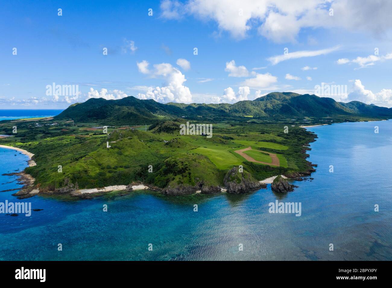 Vue aérienne sur le lagon tropical de l'île Ishigaki Banque D'Images