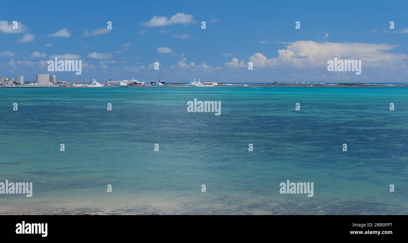 Mer et ciel sur l'île ishigaki Banque D'Images