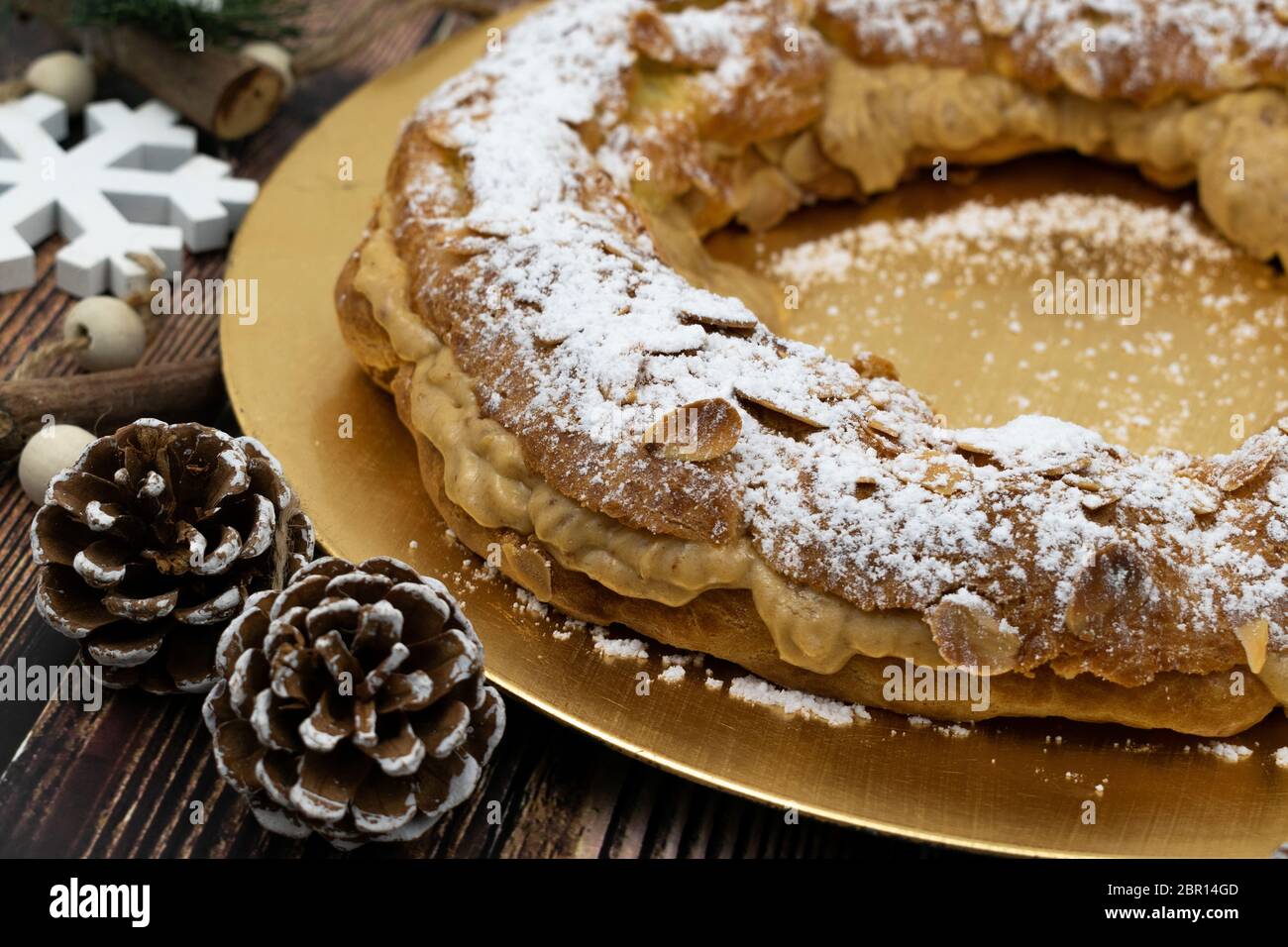 Dessert français paris-brest Banque D'Images