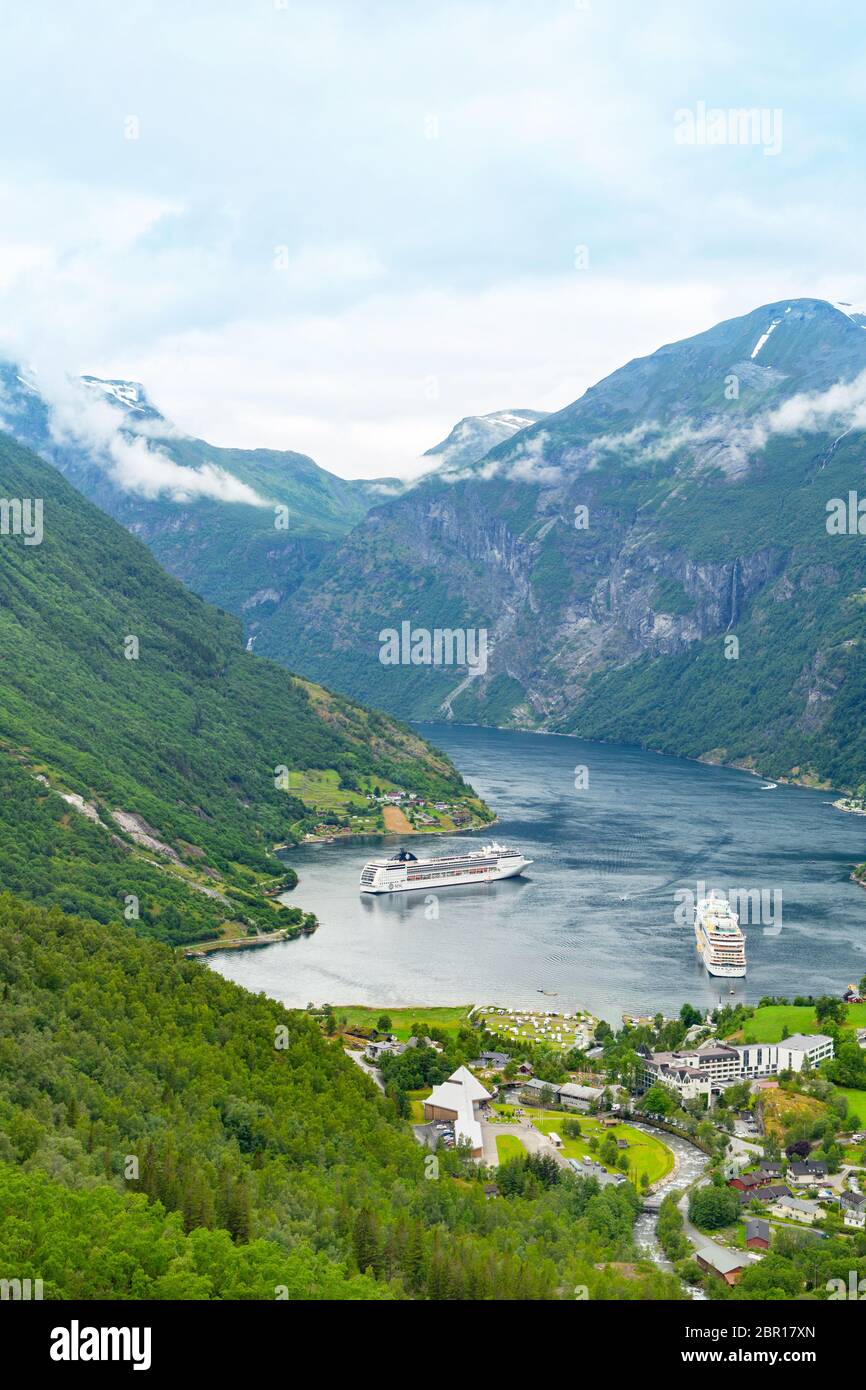 Port maritime de Geiranger View Point. Nature de la Norvège billet d'arrière-plan. Banque D'Images