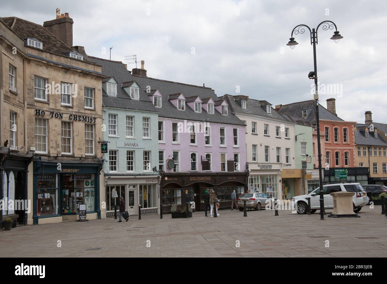 Boutiques de couleur pastel dans le centre de Cirencester, Gloucestershire, Royaume-Uni Banque D'Images