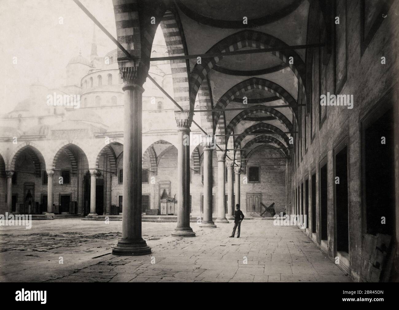 Cour, Mosquée Bleue, Mosquée du Sultan Ahmed, Constantinople Istanbul, Turquie Banque D'Images