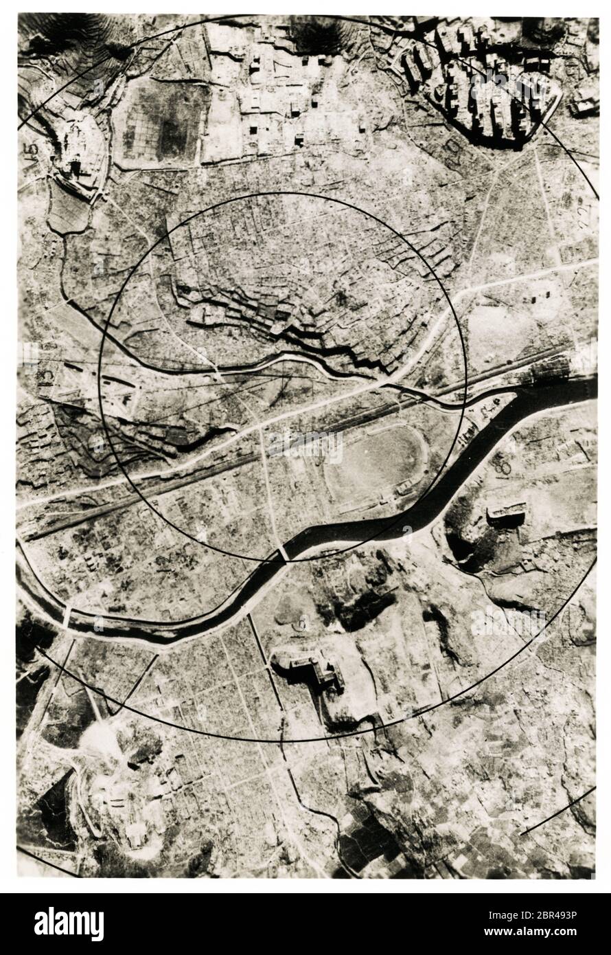 Vue de la ville de Nagasaki Japon en 1945, suite à l'explosion de la bombe atomique, 1945, Seconde Guerre mondiale Banque D'Images