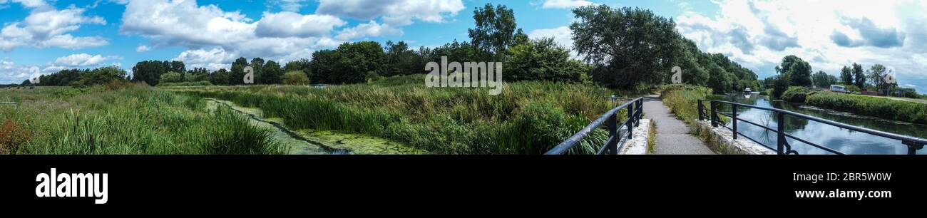 Jonction de Fossdike navigation et de la canalisation de Catchwater, près de Lincoln Banque D'Images