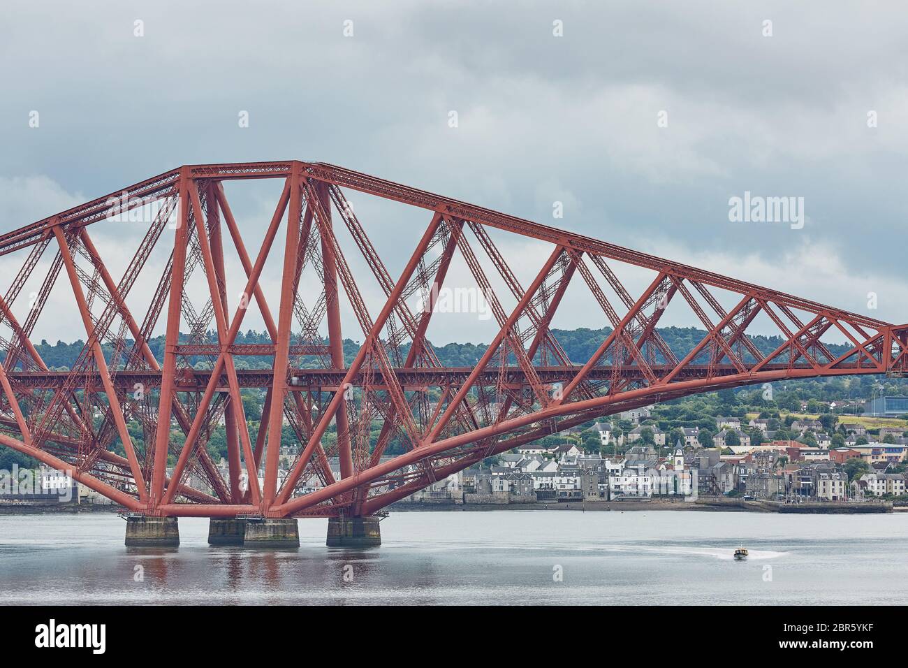 Le Forth Rail Bridge, l'Écosse, la connexion de South Queensferry (Édimbourg) avec le Nord Queensferry (Fife) Banque D'Images