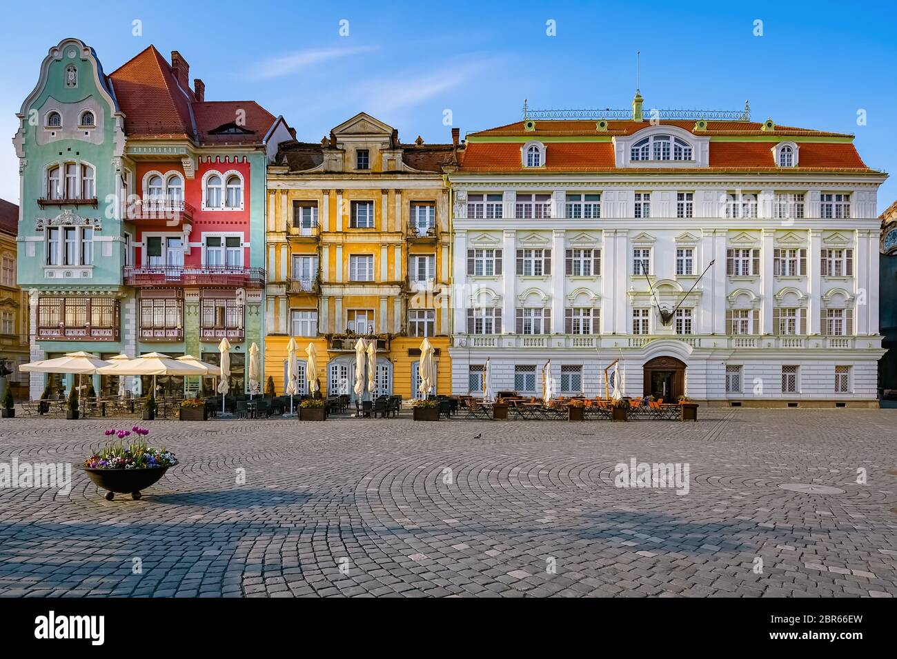 Bâtiments sur la place de l'Union (Piata Unirii), une des plus belles places de Timisoara, Roumanie Banque D'Images