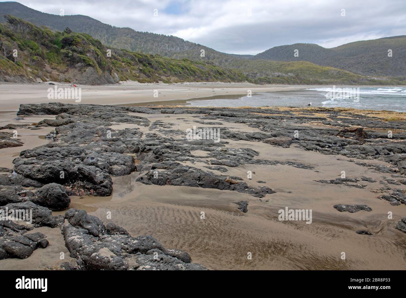 Granite Beach sur la côte sud de la Tasmanie Banque D'Images