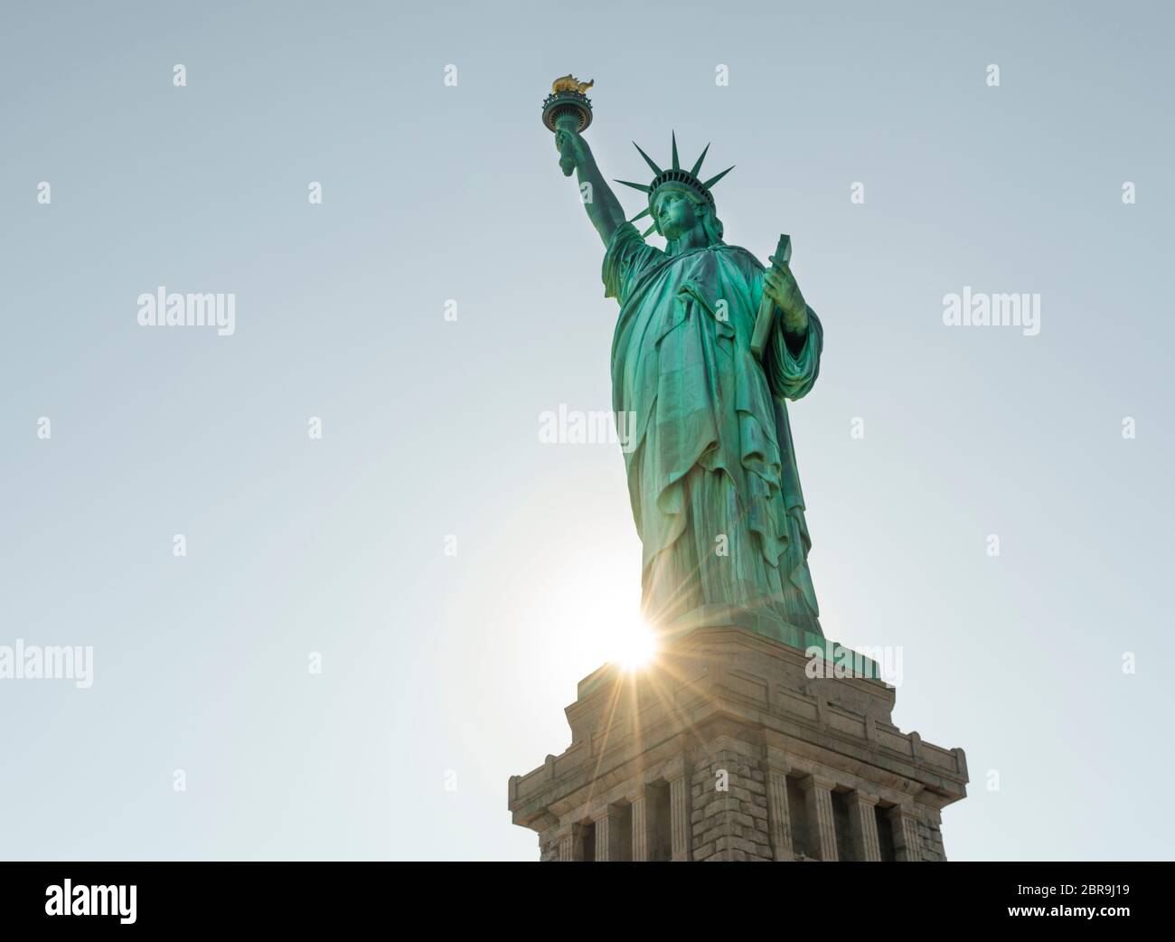 C'est une découpe sur blanc de lady liberty dans la Statue de la Liberté Banque D'Images