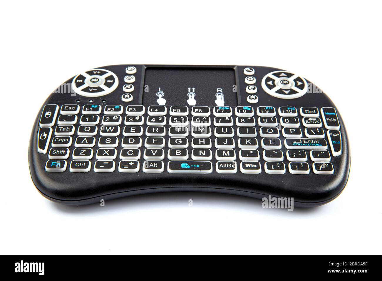 Mini-clavier USB ou mini-clavier sans fil noir pour ordinateur, téléviseur,  Smart TV, Android TV. Objet isolé sur fond blanc Photo Stock - Alamy