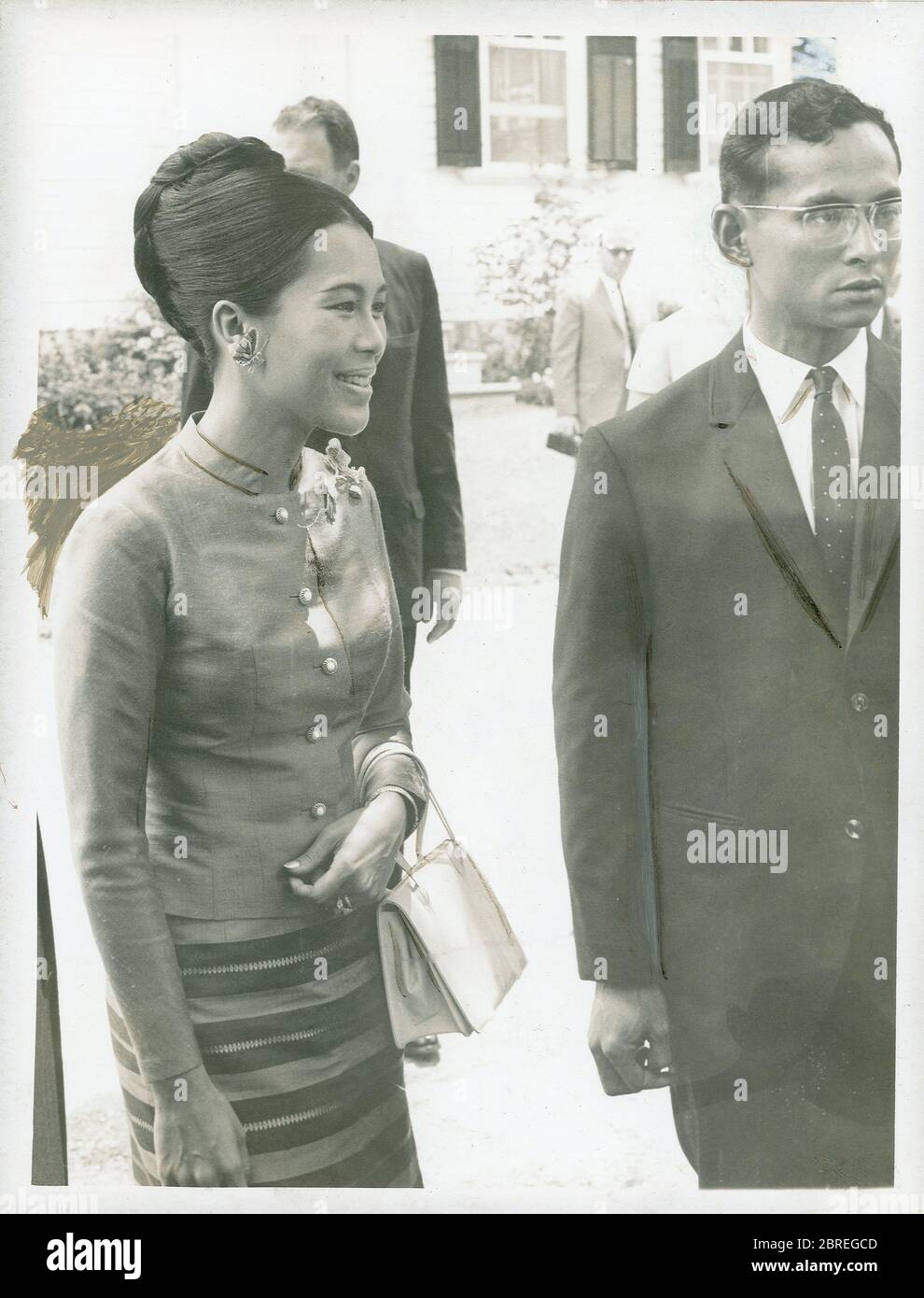 Photo de presse le Roi bhumibol et la Reine Sirikit de Thaïlande. Banque D'Images
