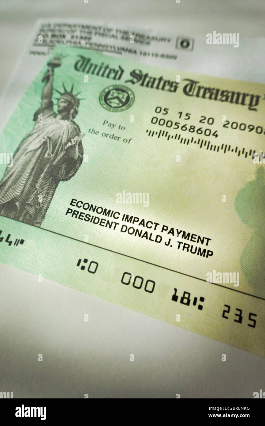Impact économique tous les citoyens américains admissibles ont reçu des chèques de paiement, États-Unis d'Amérique, 2020 Banque D'Images