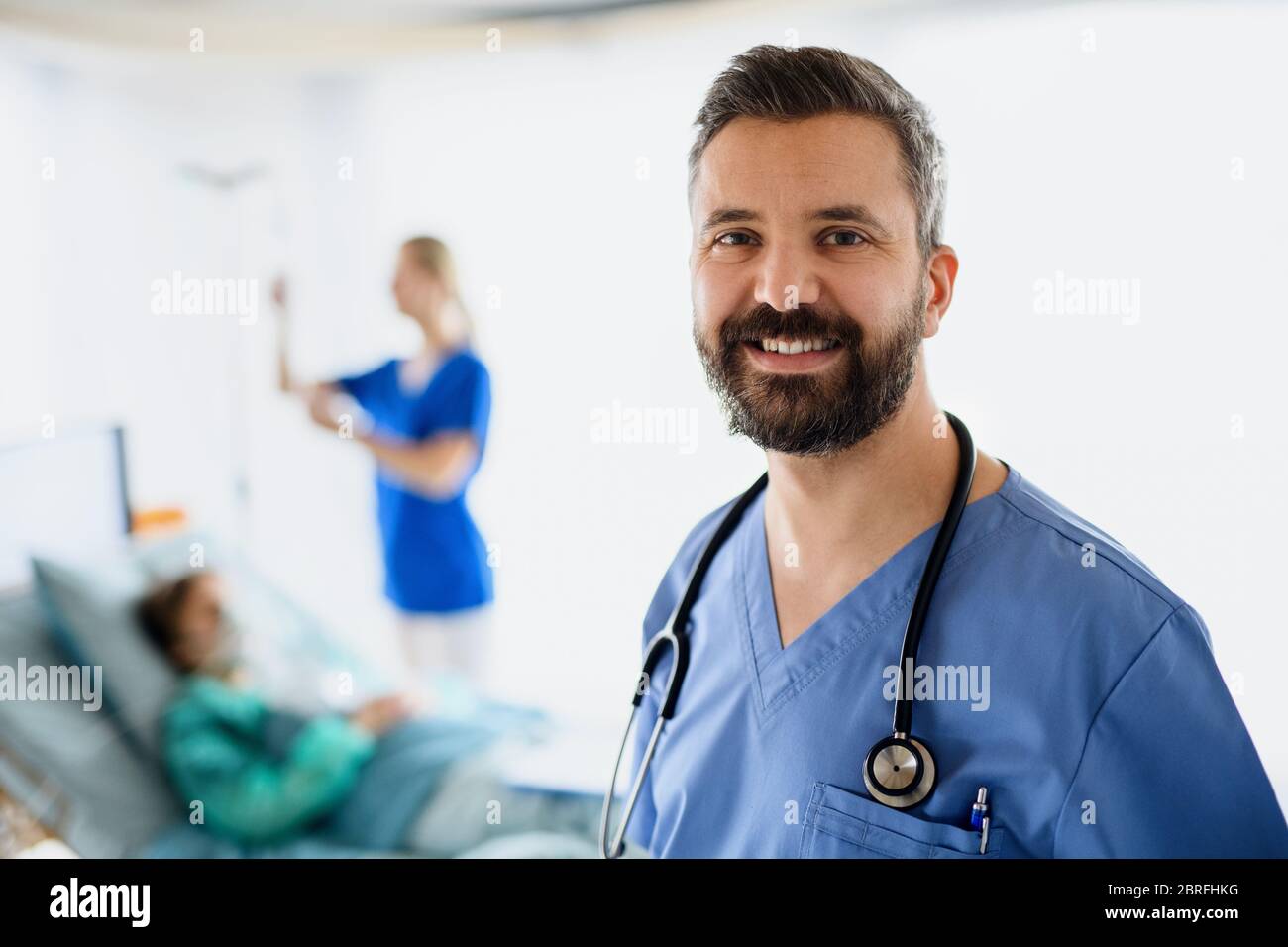 Portrait des médecins et des patients infectés à l'hôpital, concept du coronavirus. Banque D'Images