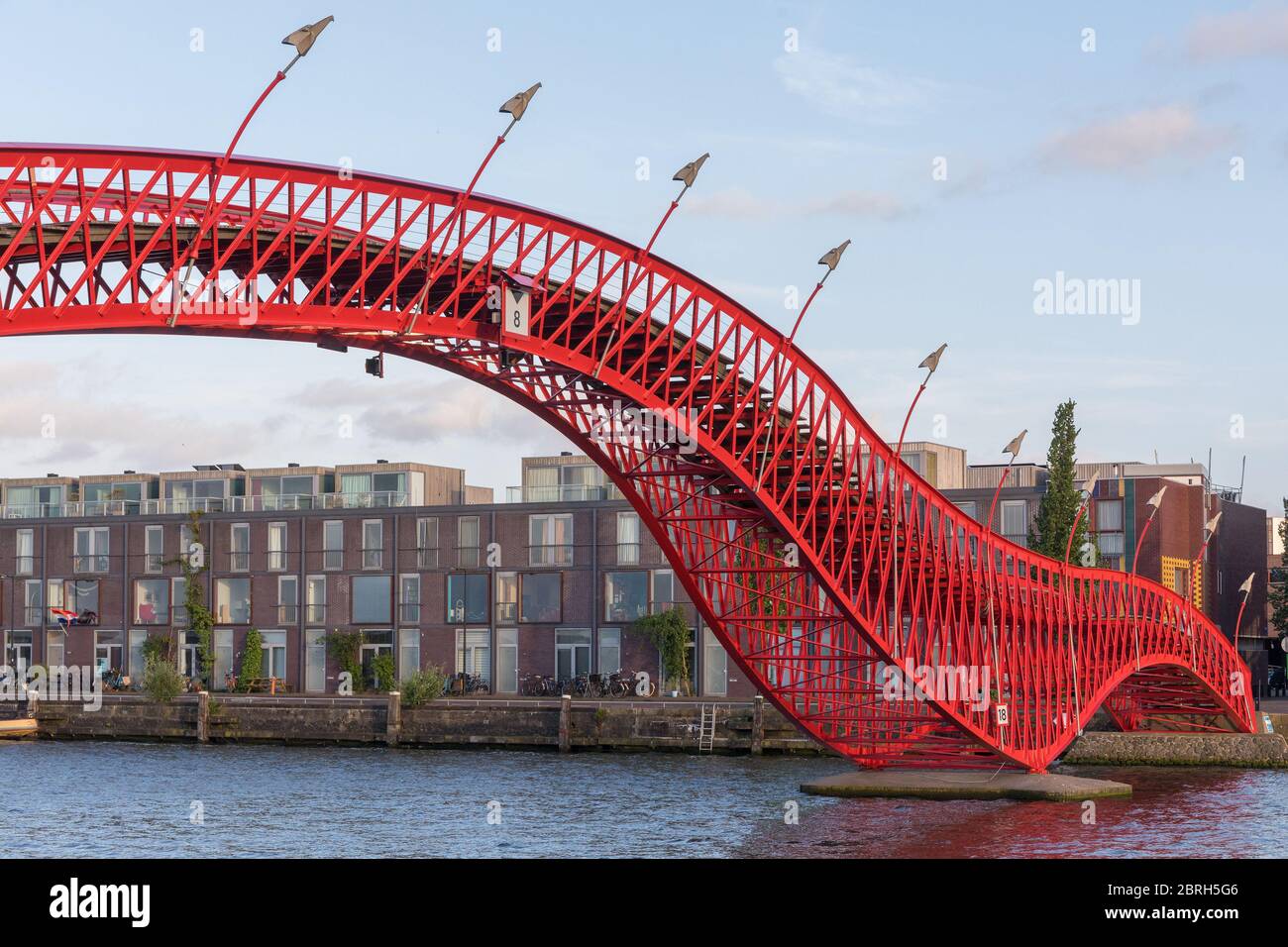 Site d'intérêt du pont Red Pyton à Amsterdam, pays-Bas Banque D'Images