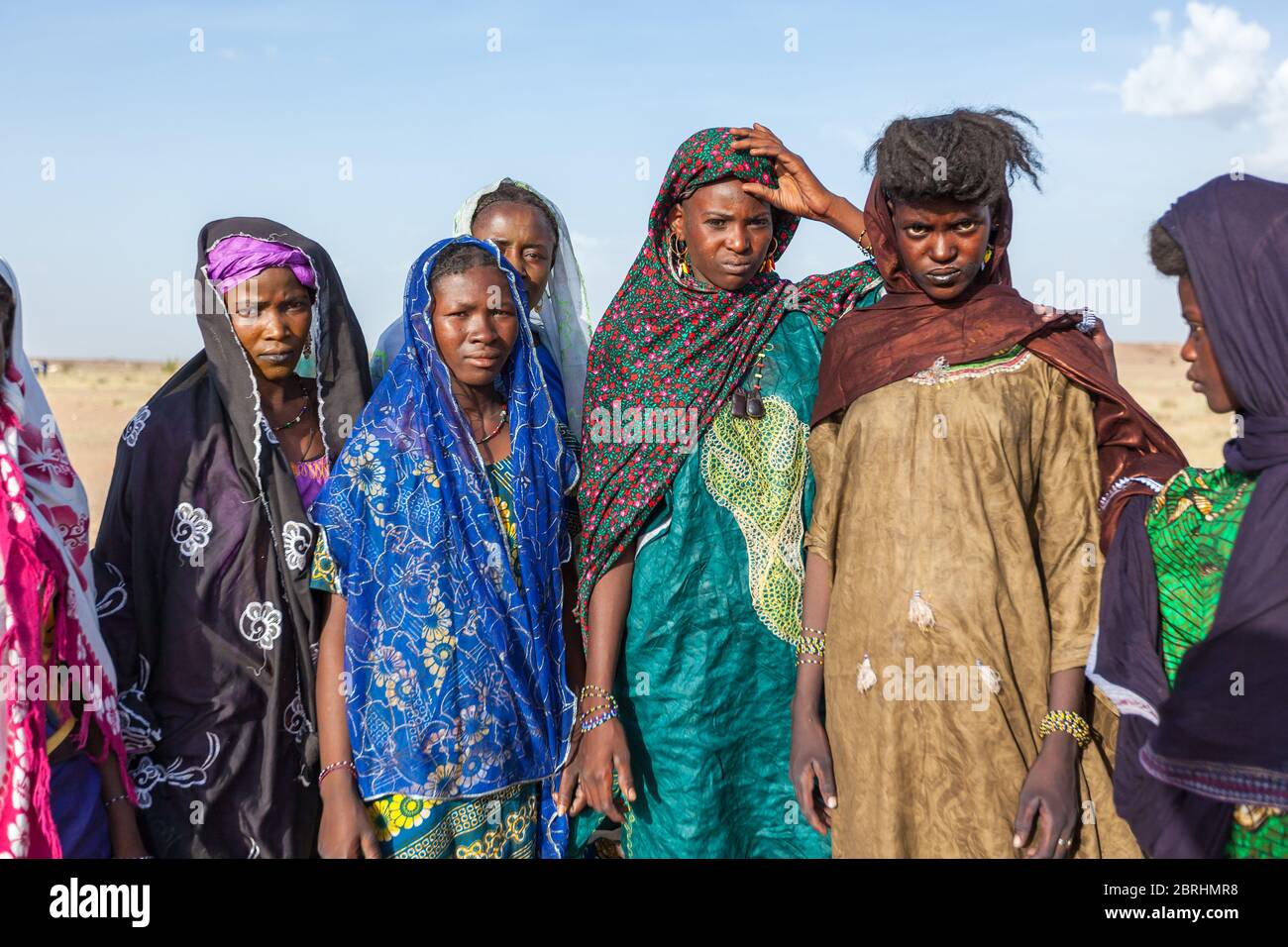 les femmes de la tribu des fulani bororo sont en fête nomade dans le désert du Sahara Banque D'Images