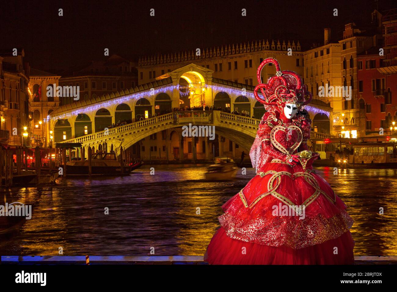 Carnaval à Venise, en Italie et le pont du Rialto Banque D'Images