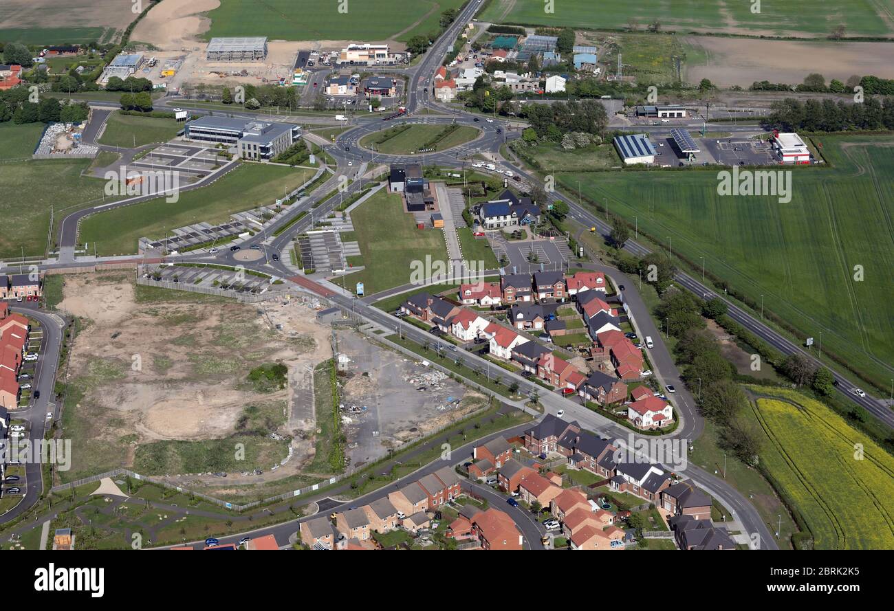 Vue aérienne du rond-point Thinford au passage de Green Lane A688 à l'extrémité est de Spennymoor, comté de Durham Banque D'Images