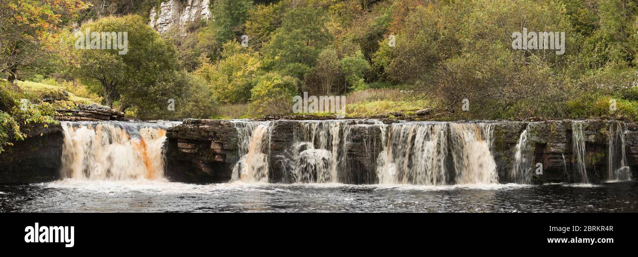 Wain WATH Force Waterfall dans le Yorkshire Dales, Royaume-Uni Banque D'Images