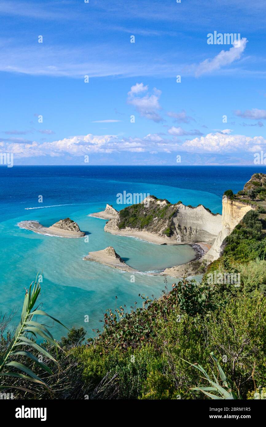 Cap Drastis à l'île de Corfou en Grèce. Cape Drastis est un paysage naturel préservé et sauvage du cap, sur la belle île Ionienne. Banque D'Images
