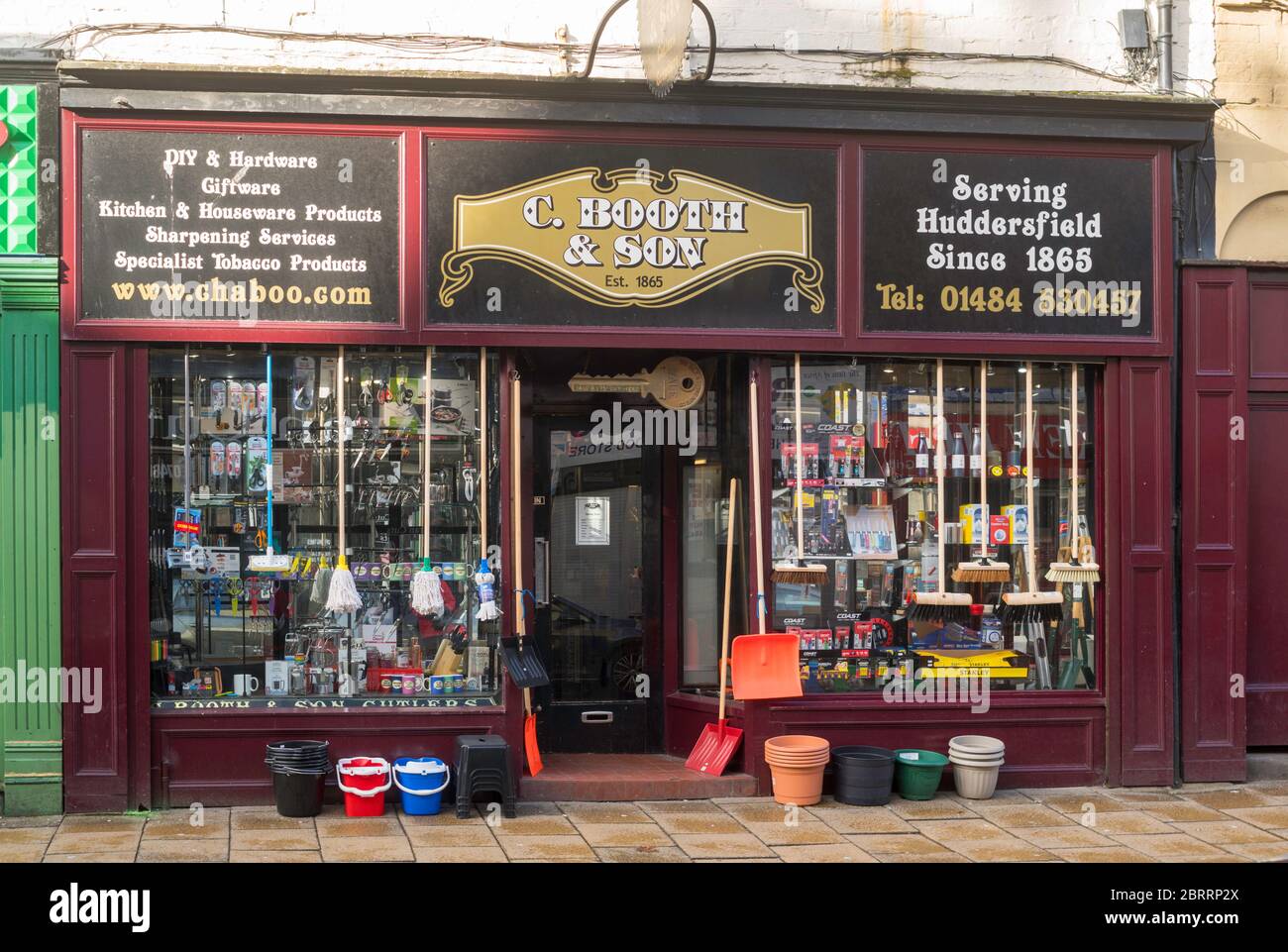 C. Booth & son, un magasin de matériel traditionnel à Huddersfield, Yorkshire, Angleterre, Royaume-Uni Banque D'Images