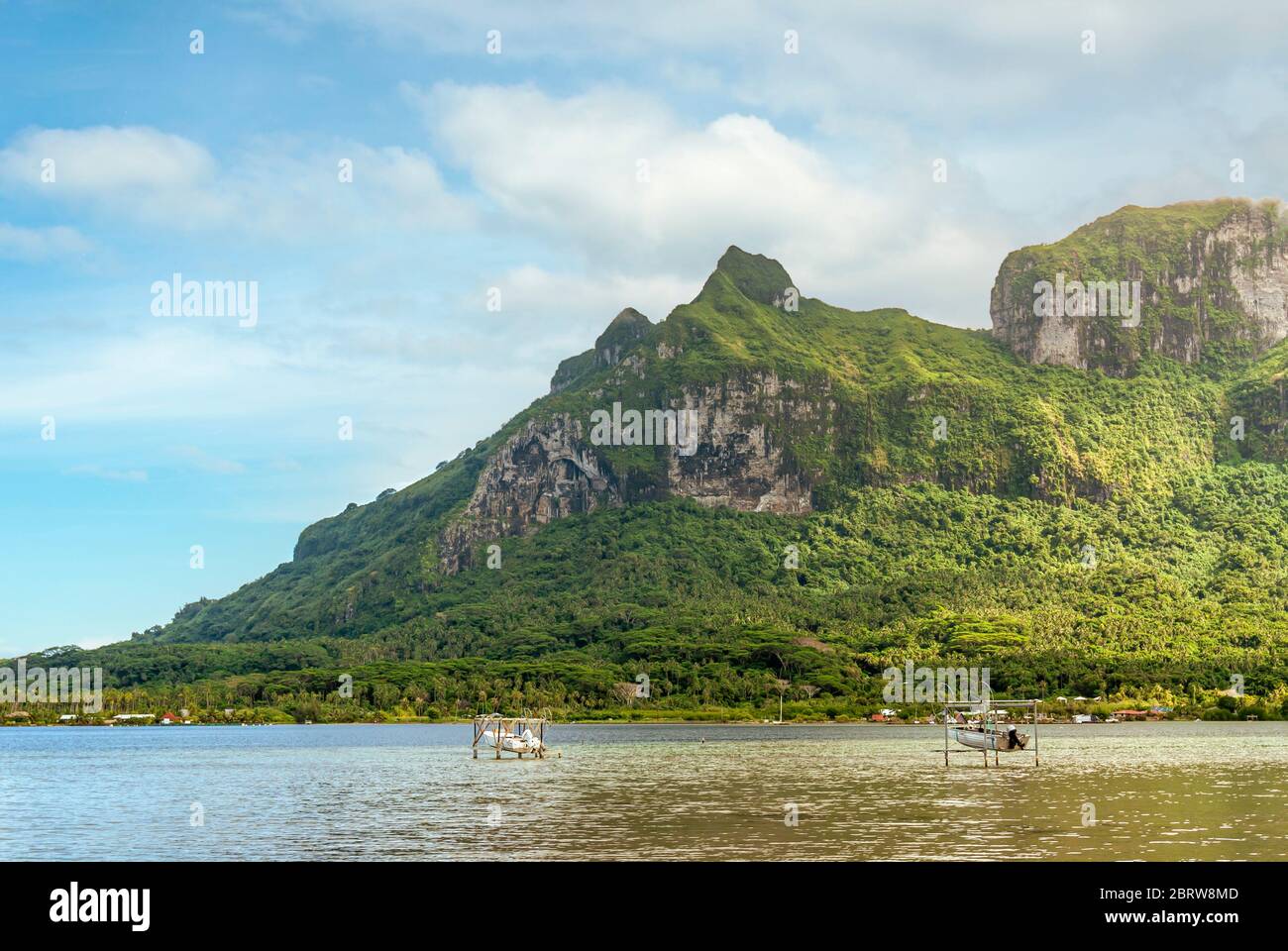 Baie de Faanui avec Mont Otemanu en arrière-plan, Bora Bora, Polynésie française Banque D'Images
