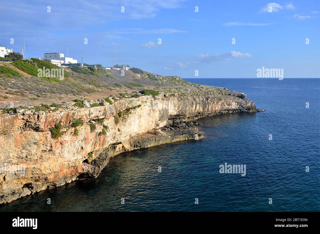 Vue panoramique sur une partie de la côte de Salento, Apulia, Italie du Sud Banque D'Images