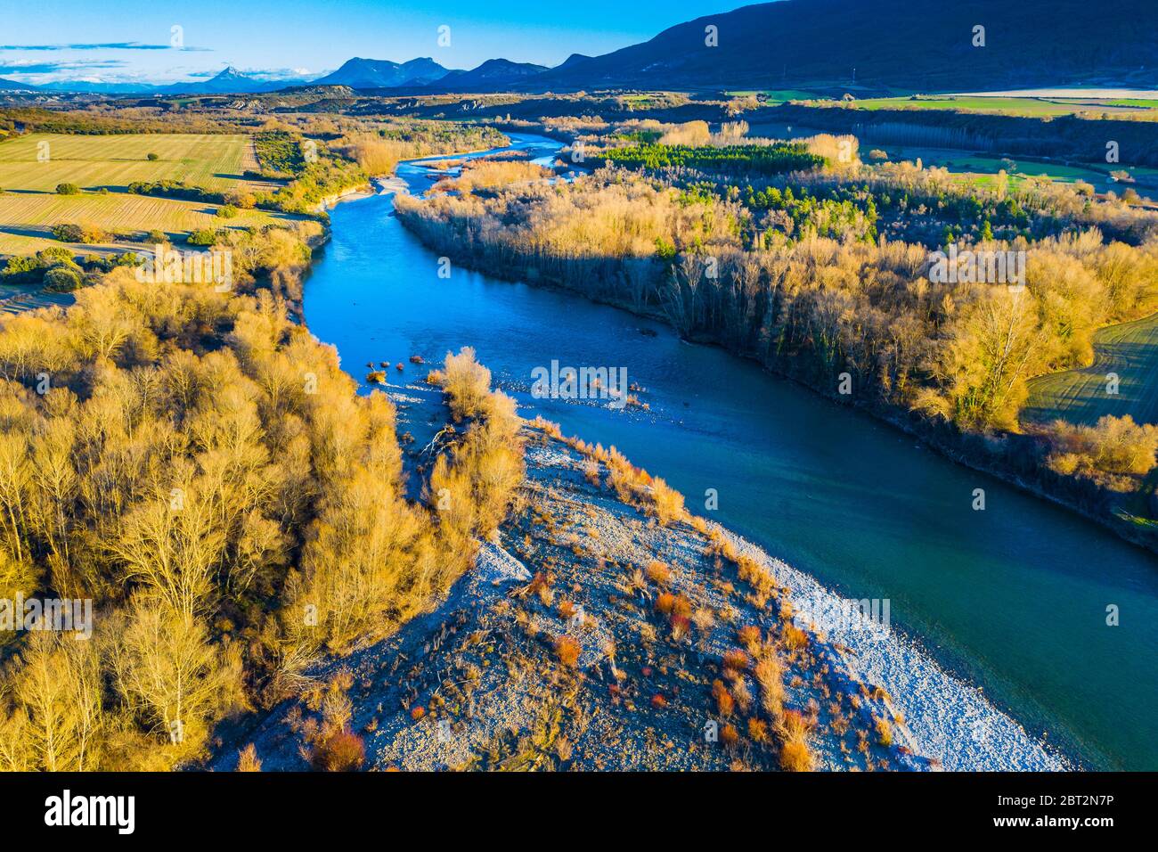 Riverbed dans un paysage naturel. Banque D'Images