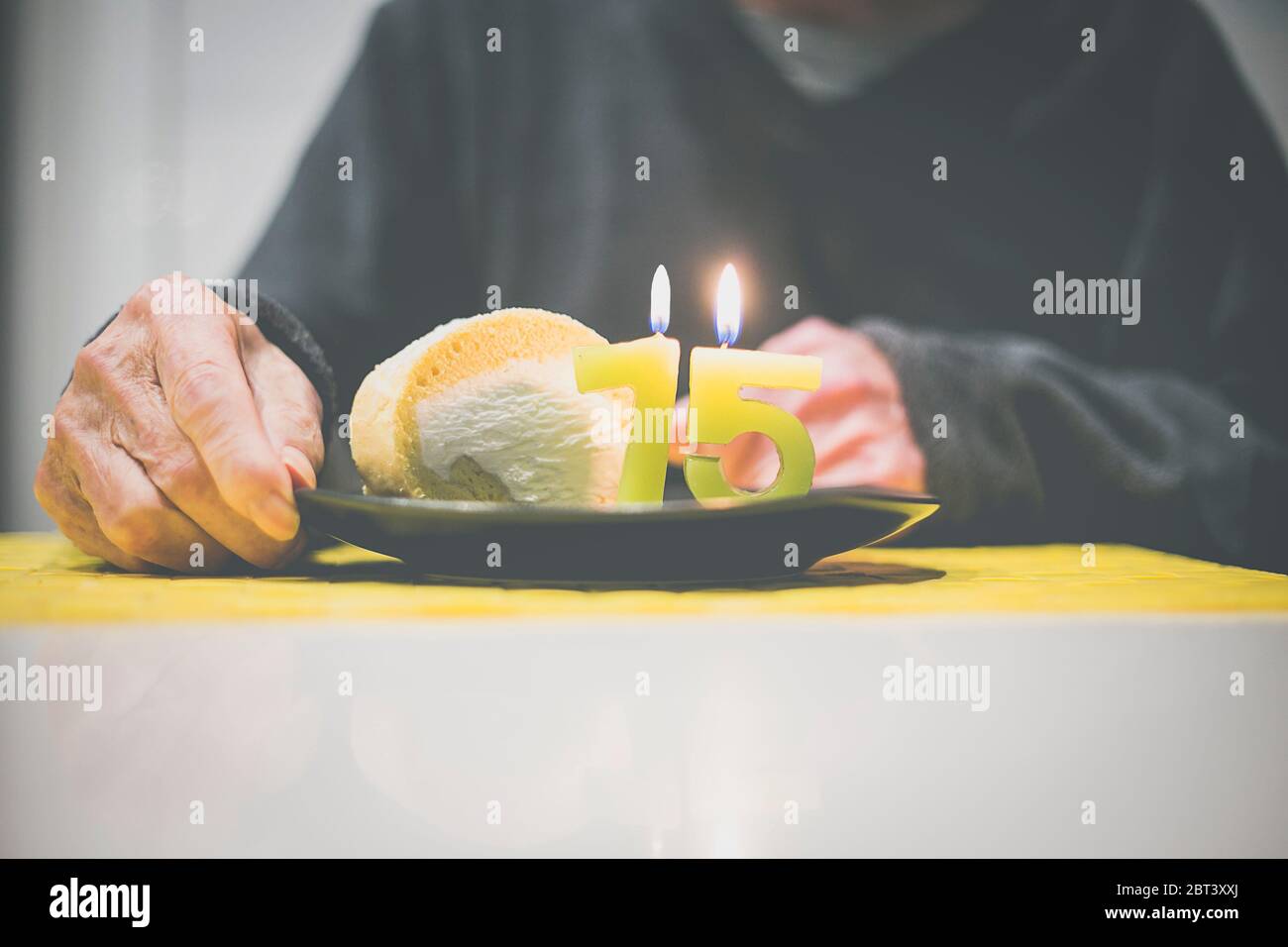 Birthday Cake 75th Birthday Banque D Image Et Photos Alamy