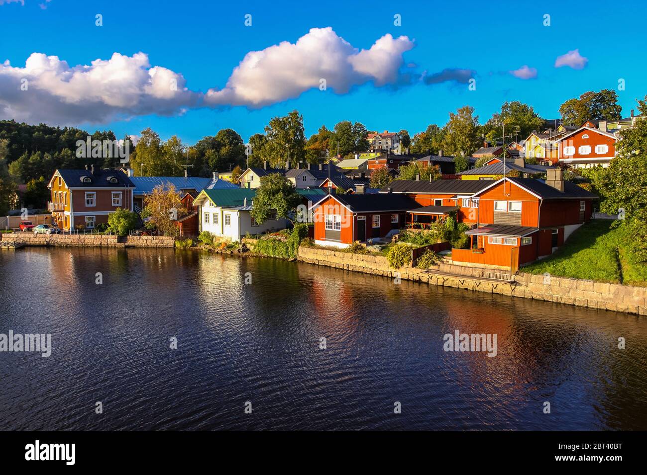 Maisons traditionnelles en bord de mer, Porvoo, Finlande Banque D'Images