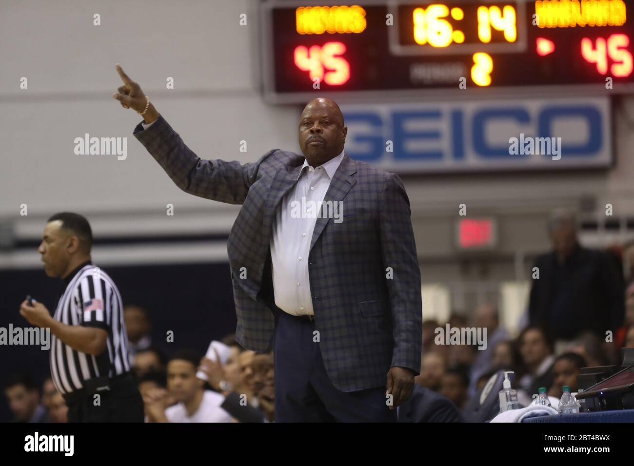 ***PHOTO DU FICHIER*** Patrick Ewing Tweets il a été testé positif pour Covid-19. Washington, DC - Mars 20- Patrick Ewing a vu l'entraînement de la Georgetown Hoyas contre le Harvard Crimson pendant le NIT le 20 mars 2019 à l'Université de Georgetown sur Washington, DC crédit: Mpi34/MediaPunch Banque D'Images