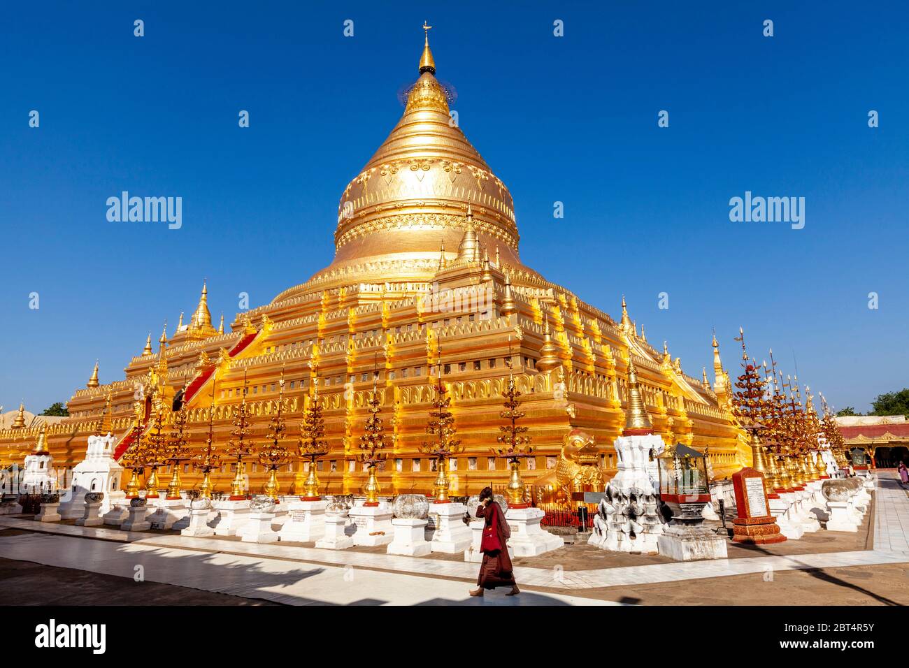 La Pagode Shwezigon, Bagan, région de Mandalay, Myanmar. Banque D'Images