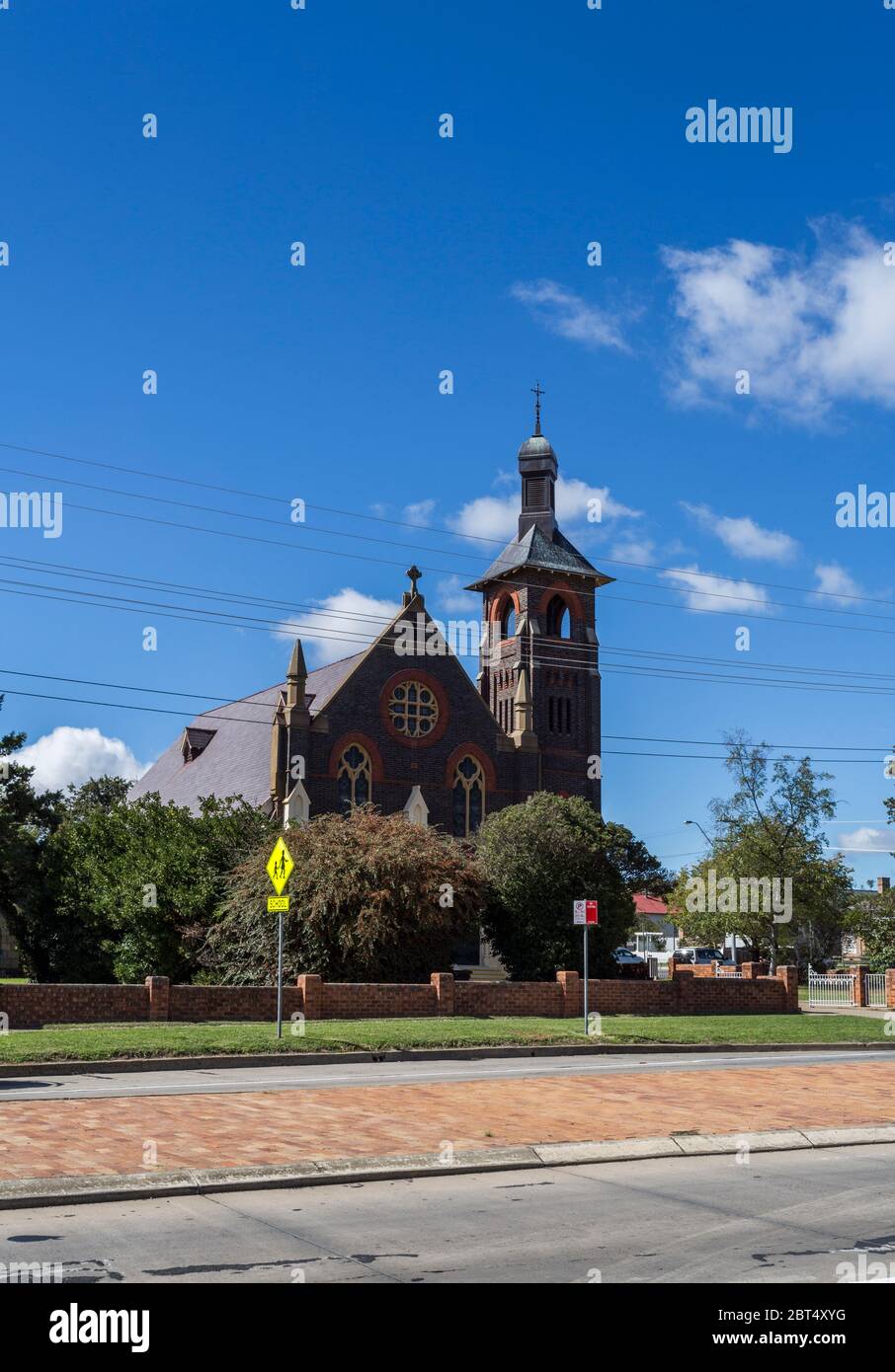 Église catholique Saint Patrick a été construit en 1908/09 en style gothique de l'architecture de la ville de Glen Innes, New South Wales, Australie Banque D'Images