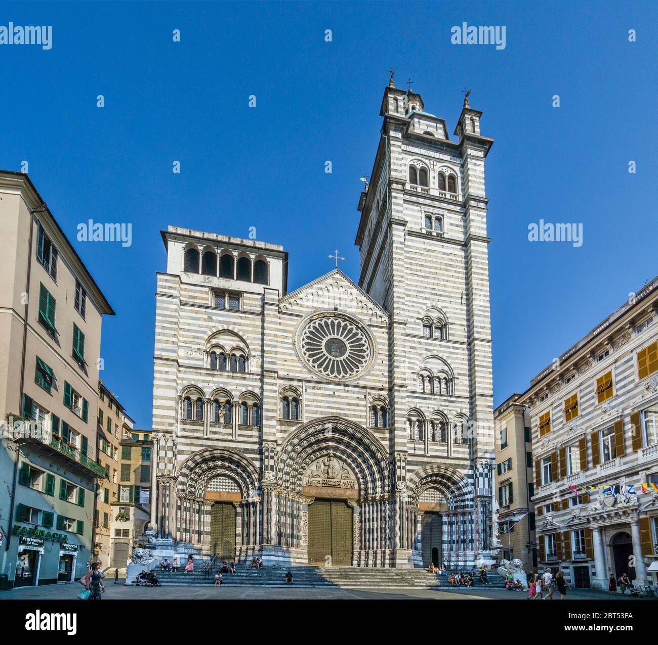 Façade principale gothique de la cathédrale de Gênes de Piazza San Lorenzo, Gênes, Ligurie, Italie Banque D'Images