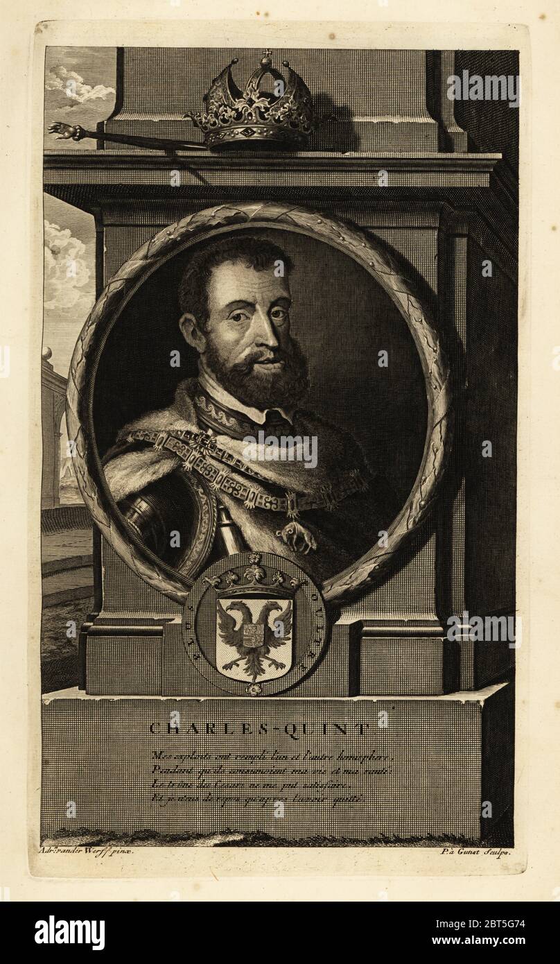 Portrait du roi Charles V, empereur romain, en armure, poitrine avec ordre de la décoration de la polaire dorée, couronne, armure et armoiries. Charles-Quint. Gravure de plaques de coperplate par Pieter Stevens van Gunst d'après Adriaen van der Werff d'Isaac de Larreys Histoire dAngleterre, dEcosse et dIrlande, Reinier Leers, Rotterdam, 1713. Banque D'Images