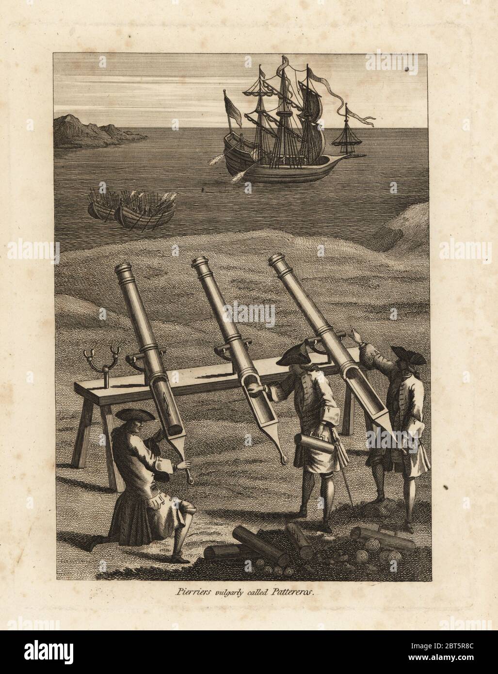 Tir pierriers des pierres sur un bateau dans une baie. Dispositif de pivotement cannon utilisés au Moyen-âge. La gravure sur cuivre de Francis Grose antiquités militaires concernant une histoire de l'armée anglaise, Stockdale, Londres, 1812. Banque D'Images